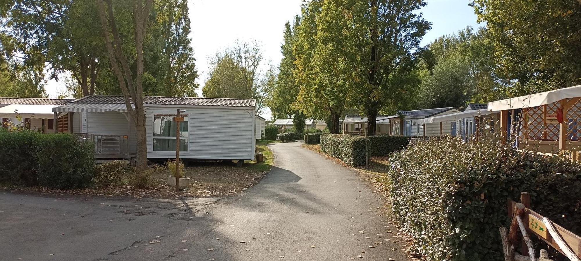 Mobilhome L'Oasis Camping Le Clos Cottet Angles  Exteriér fotografie