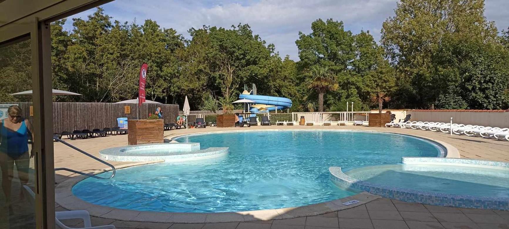 Mobilhome L'Oasis Camping Le Clos Cottet Angles  Exteriér fotografie