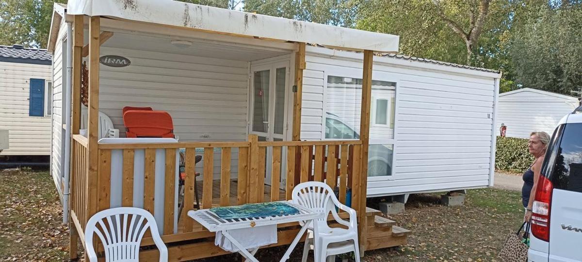 Mobilhome L'Oasis Camping Le Clos Cottet Angles  Exteriér fotografie