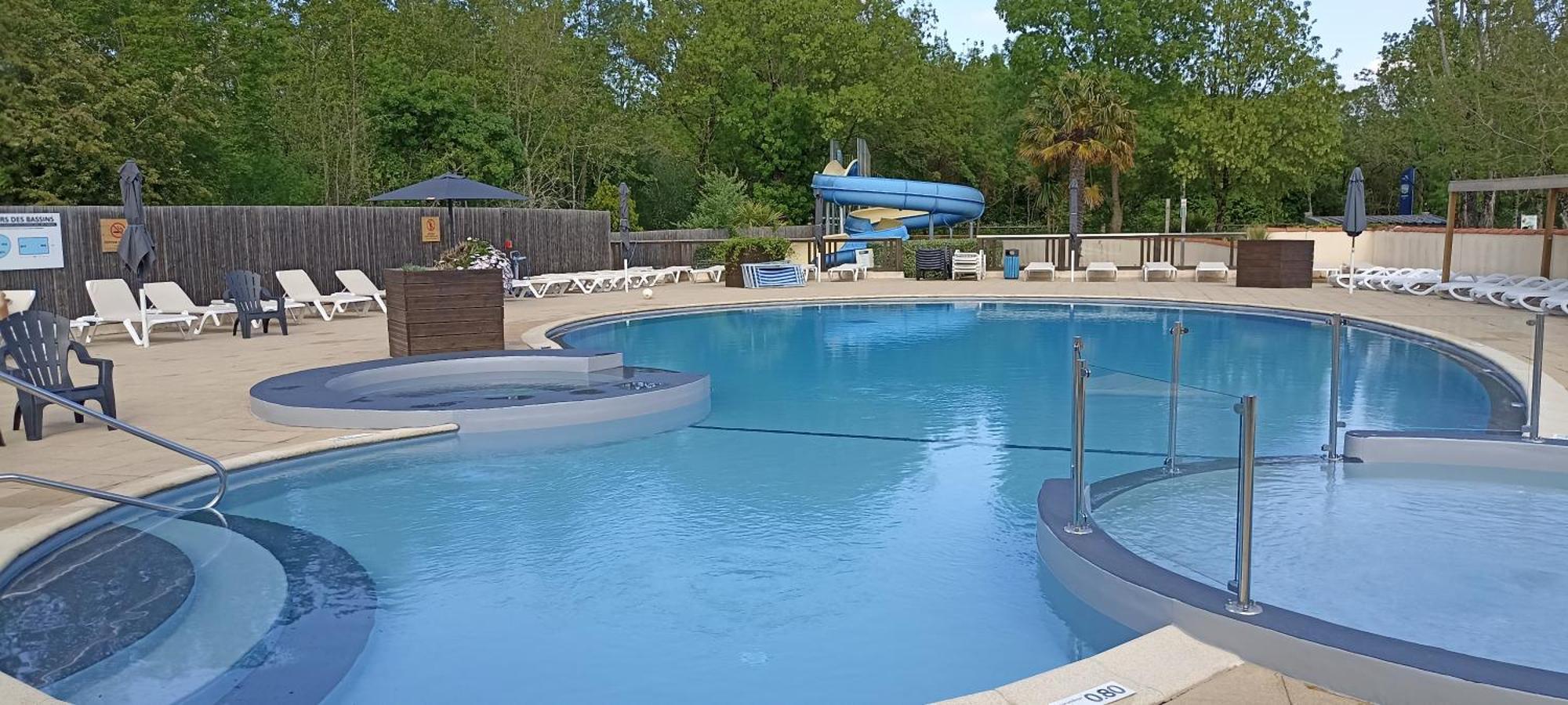 Mobilhome L'Oasis Camping Le Clos Cottet Angles  Exteriér fotografie